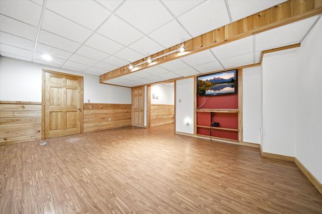 20 Mccollum Road, New Boston, NH 03070