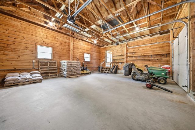 20 Mccollum Road, New Boston, NH 03070