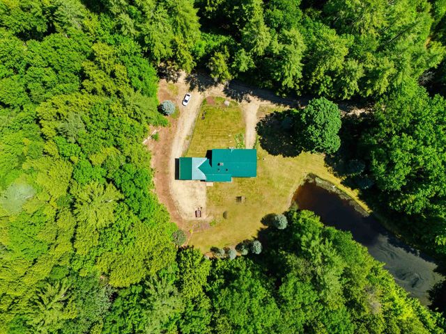 20 Mccollum Road, New Boston, NH 03070