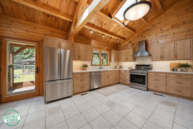 20 Mccollum Road, New Boston, NH 03070