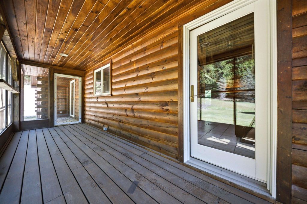 Image 25 of property listing at 20 Mccollum Road, New Boston, NH 03070