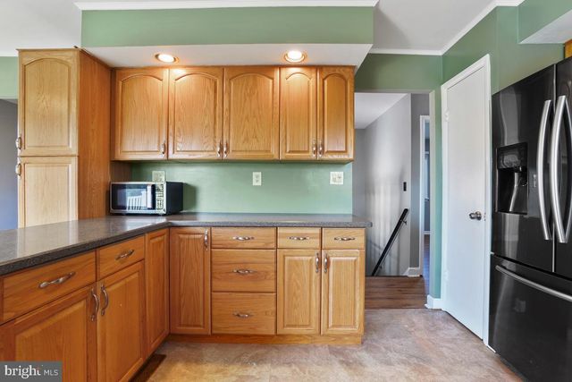 12316 FOUNTAIN DR, Clarksburg, MD 20871