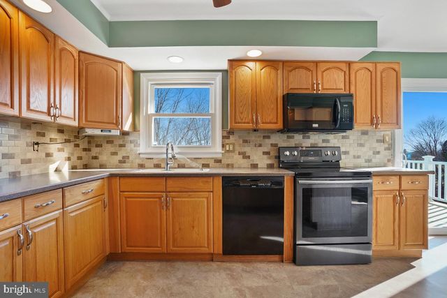 12316 FOUNTAIN DR, Clarksburg, MD 20871
