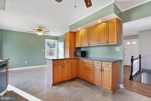12316 FOUNTAIN DR, Clarksburg, MD 20871