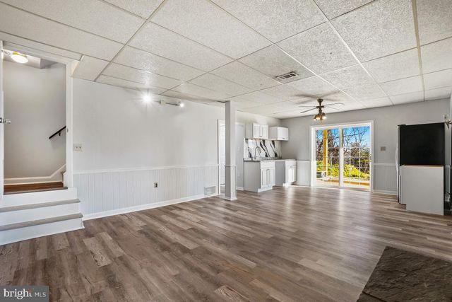 12316 FOUNTAIN DR, Clarksburg, MD 20871