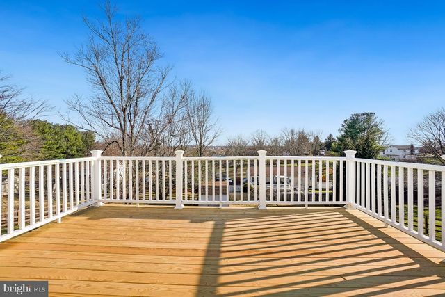 12316 FOUNTAIN DR, Clarksburg, MD 20871