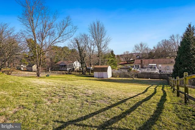 12316 FOUNTAIN DR, Clarksburg, MD 20871