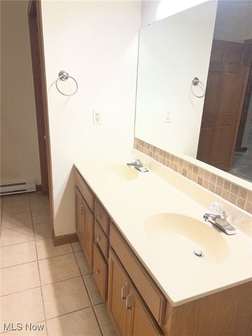 2005 Mccloskey Road, Columbiana, OH 44408