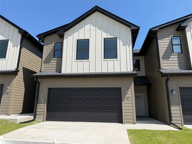 1377 Meadow Rose Place, Waukee, IA 50263
