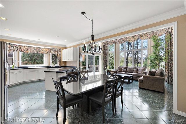 14382 Knightsbridge Drive, Shelby Charter Township, MI 48315