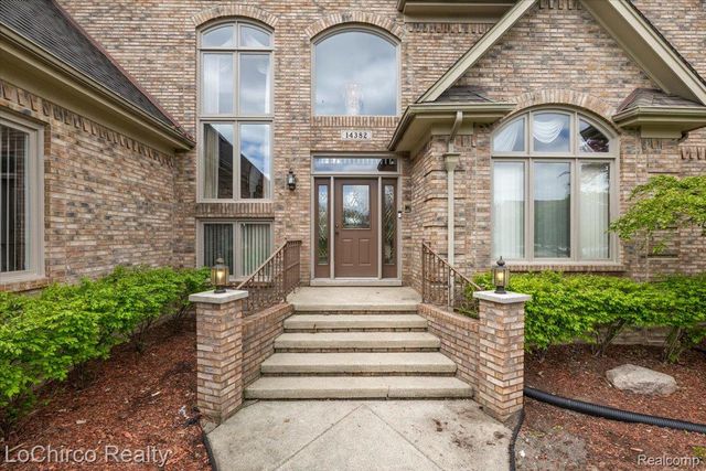 14382 Knightsbridge Drive, Shelby Charter Township, MI 48315