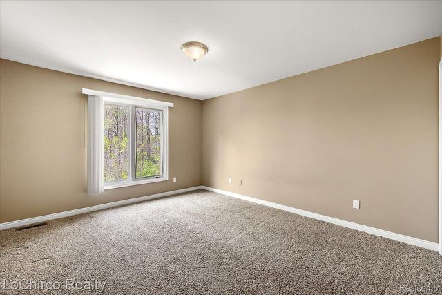 14382 Knightsbridge Drive, Shelby Charter Township, MI 48315