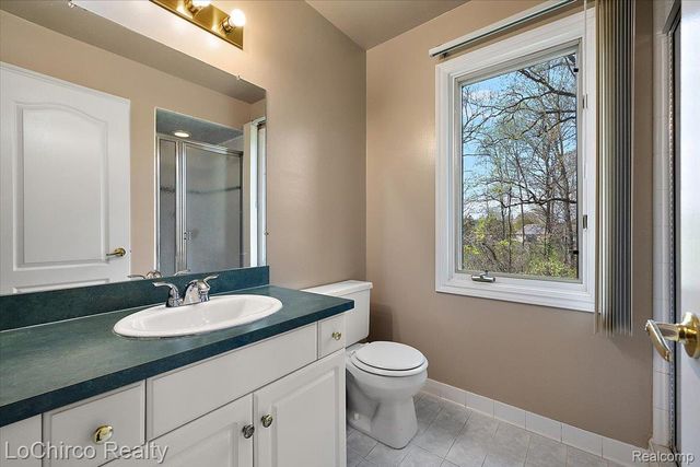 14382 Knightsbridge Drive, Shelby Charter Township, MI 48315