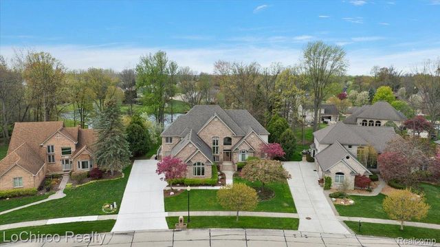 14382 Knightsbridge Drive, Shelby Charter Township, MI 48315