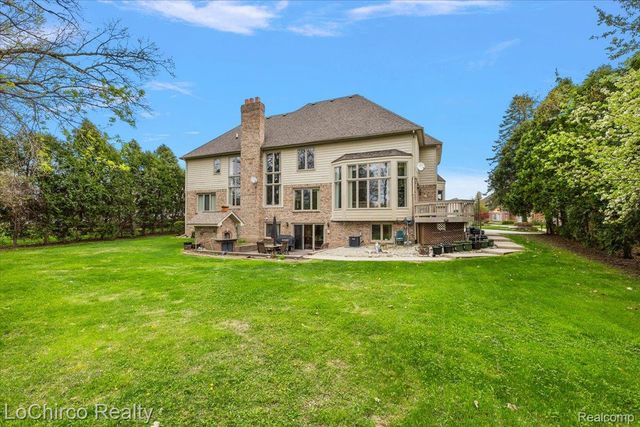 14382 Knightsbridge Drive, Shelby Charter Township, MI 48315