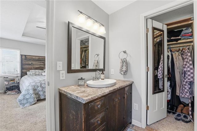 21816 S HANNAH Road, Harrisonville, MO 64701