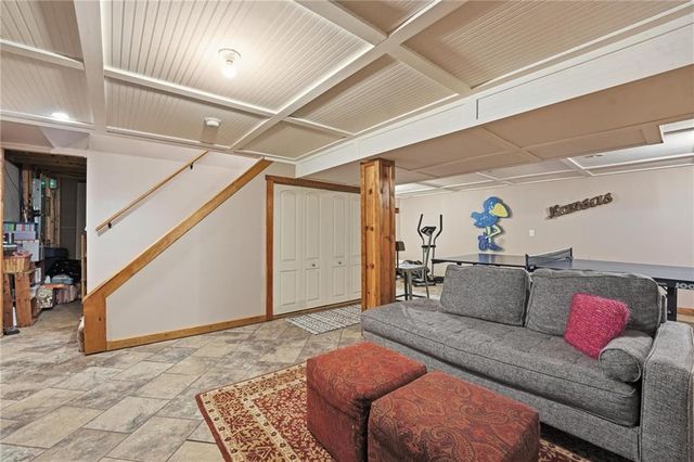 21816 S HANNAH Road, Harrisonville, MO 64701