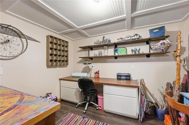 21816 S HANNAH Road, Harrisonville, MO 64701