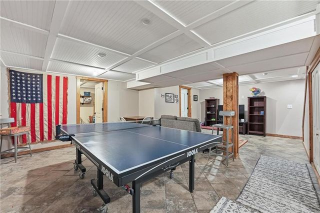 21816 S HANNAH Road, Harrisonville, MO 64701