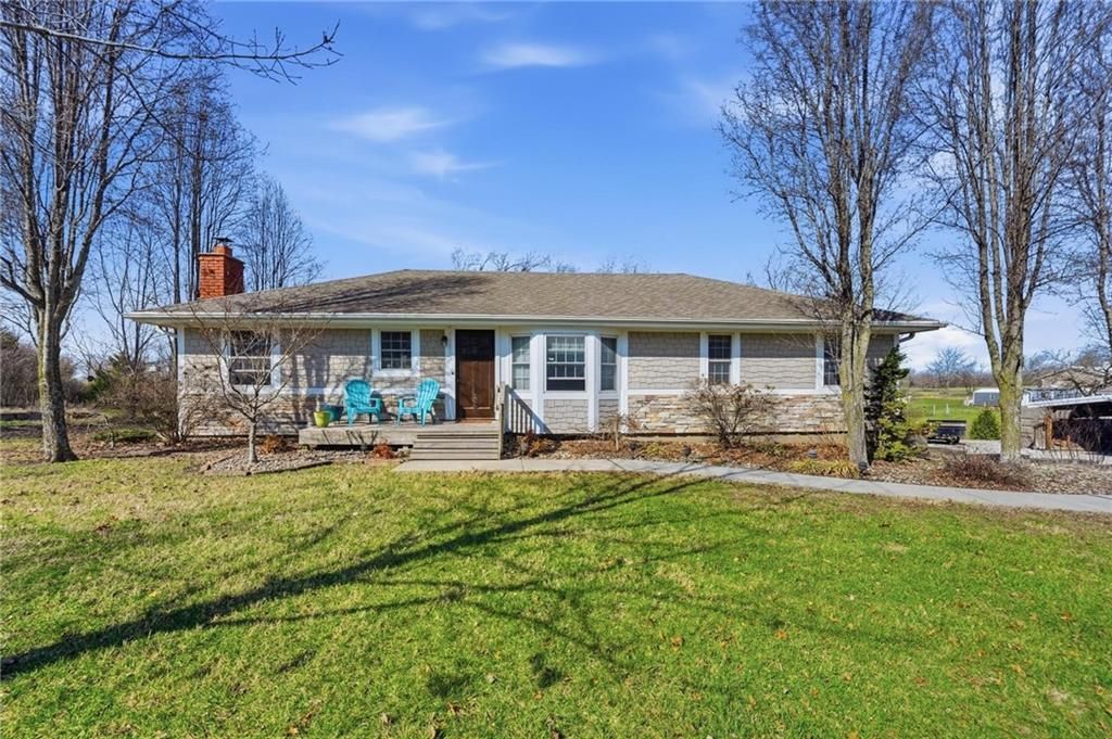 21816 S HANNAH Road, Harrisonville, MO 64701