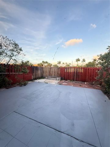 18615 NW 84th Pl 103-1, Hialeah, FL 33015