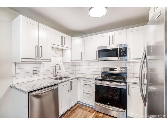 695 S Alton Way 1D, Denver, CO 80247