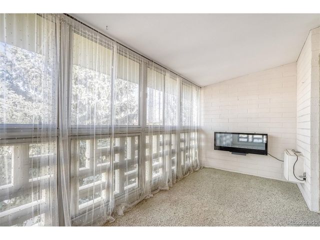 695 S Alton Way 1D, Denver, CO 80247