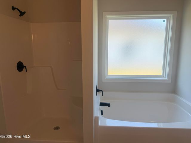 186 Seashore Street, Grimesland, NC 27837