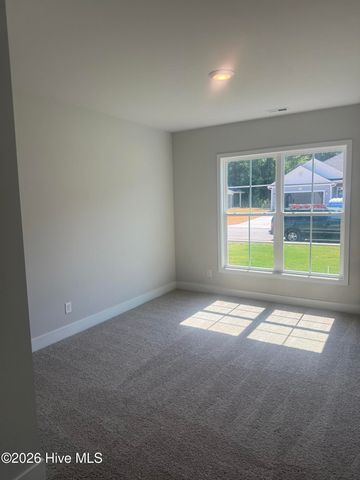 186 Seashore Street, Grimesland, NC 27837