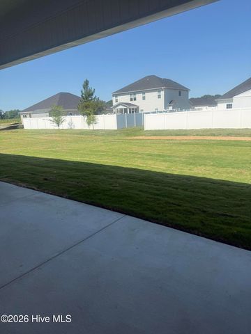 186 Seashore Street, Grimesland, NC 27837