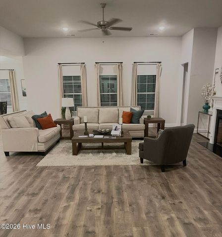 186 Seashore Street, Grimesland, NC 27837