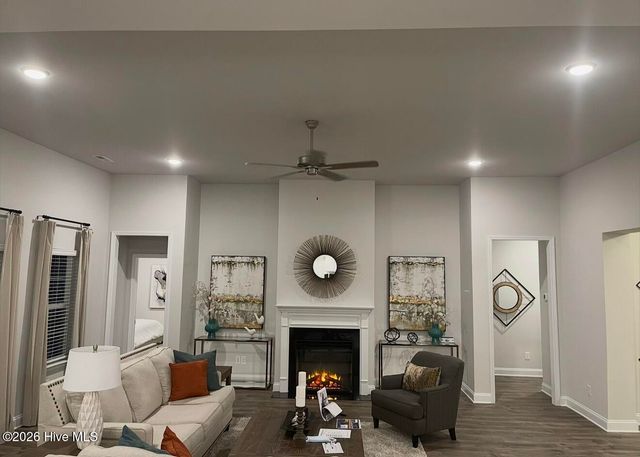 186 Seashore Street, Grimesland, NC 27837