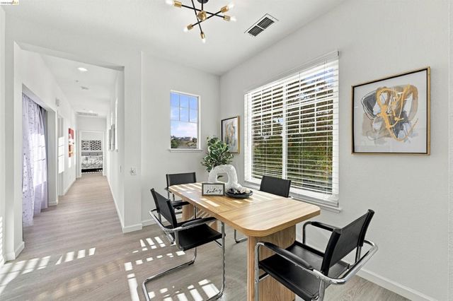 23389 Canyon Terrace Dr, Castro Valley, CA 94552