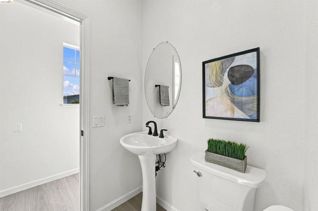 23389 Canyon Terrace Dr, Castro Valley, CA 94552