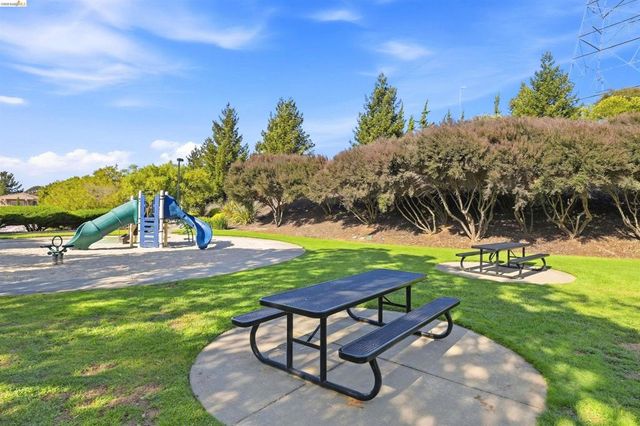23389 Canyon Terrace Dr, Castro Valley, CA 94552