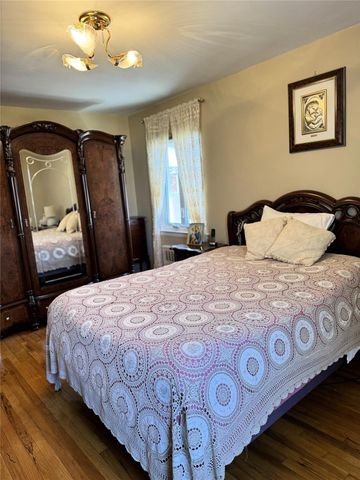 10-08 147th St, Whitestone, NY 11357