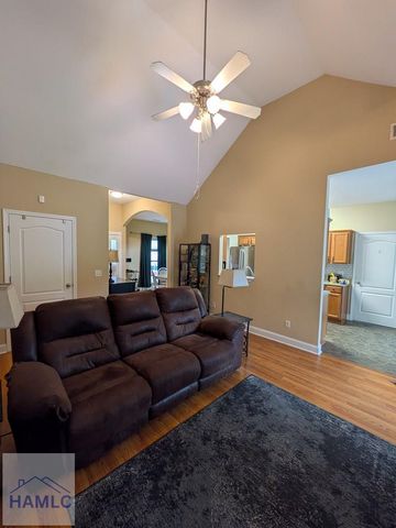 1228 Peacock Trail, Hinesville, GA 31313