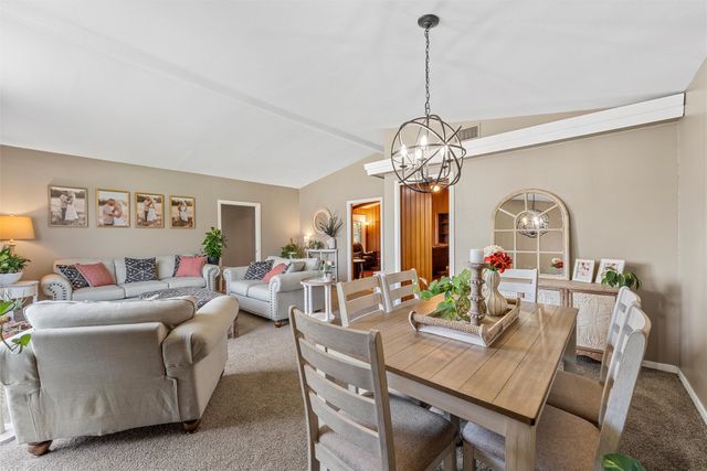 1302 E Elm Street, Hillsboro, TX 76645