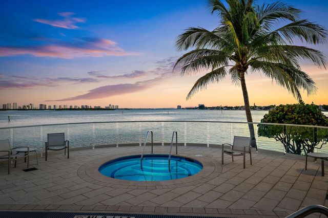 100 Lakeshore Drive 251, North Palm Beach, FL 33408