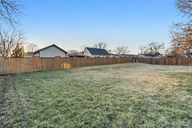 617 Watkins Glen Drive, St Charles, MO 63304