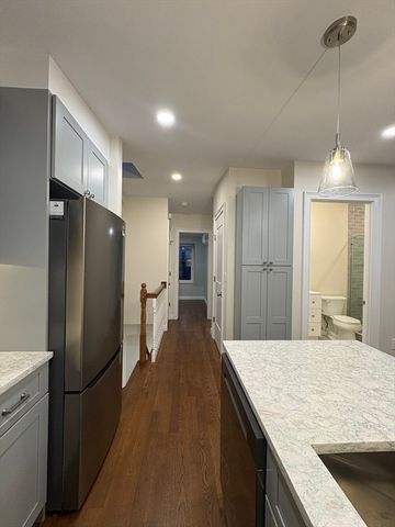 11 Burrill Pl 3, Boston, MA 02127