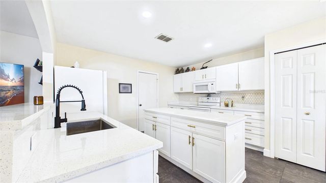 6209 GASSINO PLACE, Riverview, FL 33578