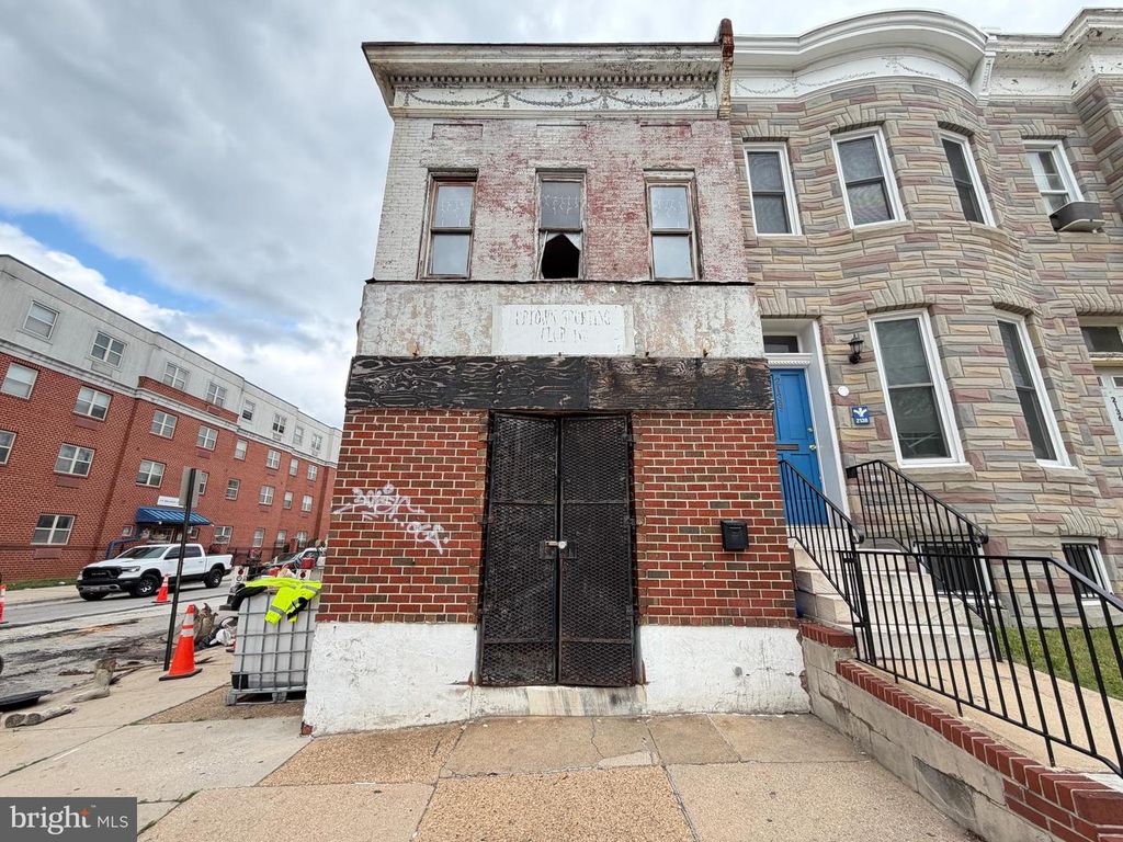 Image 1 of property listing at 2140 W BALTIMORE ST, Baltimore, MD 21223