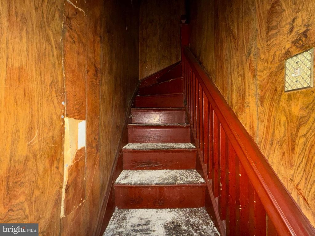 Image 12 of property listing at 2140 W BALTIMORE ST, Baltimore, MD 21223