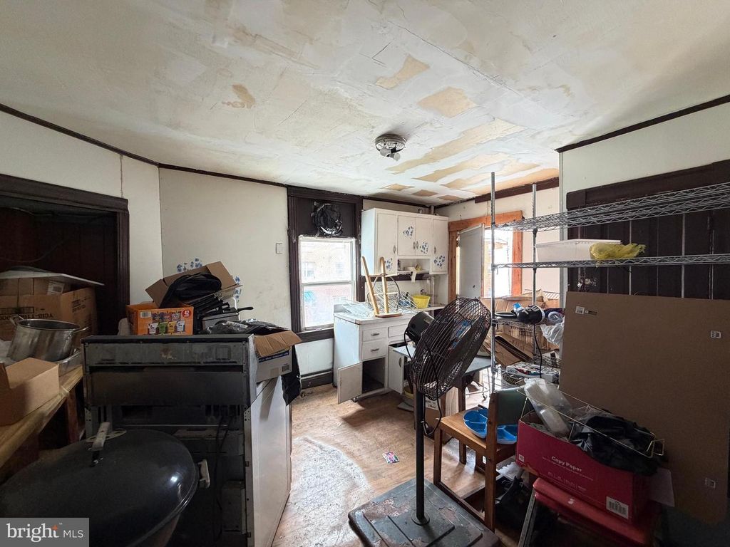 Image 15 of property listing at 2140 W BALTIMORE ST, Baltimore, MD 21223