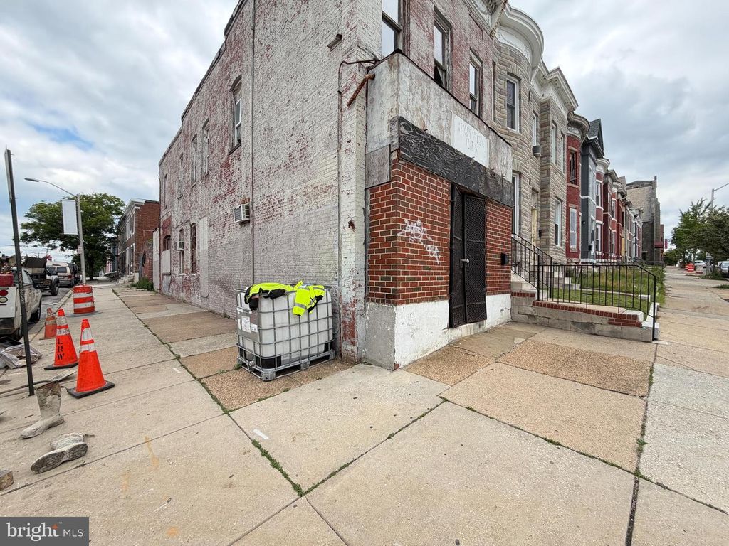 Image 2 of property listing at 2140 W BALTIMORE ST, Baltimore, MD 21223