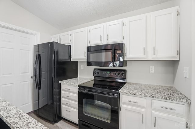 8900 Eagleview Drive, West Chester, OH 45069