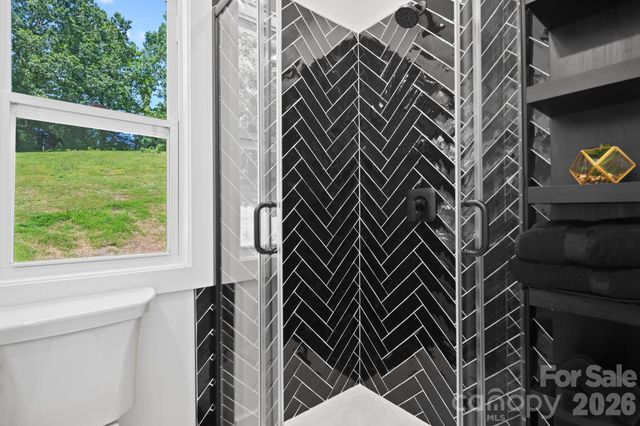 8 & 10 George Allen Ridge A & B, Arden, NC 28704