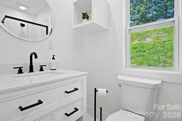 8 & 10 George Allen Ridge A & B, Arden, NC 28704