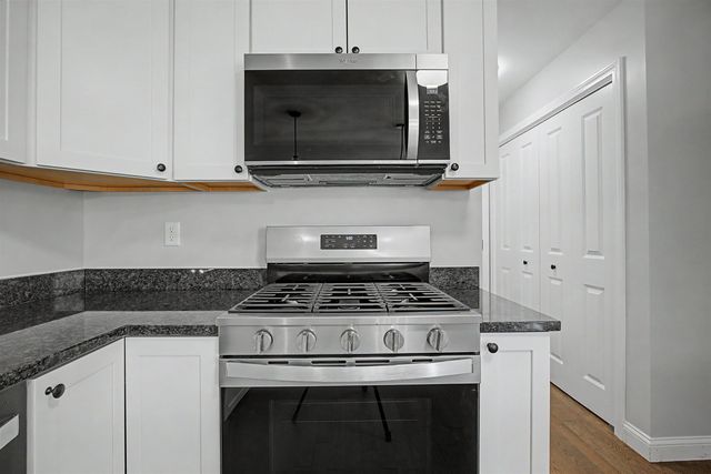 5 Blaisdell Court, Raymond, NH 03077